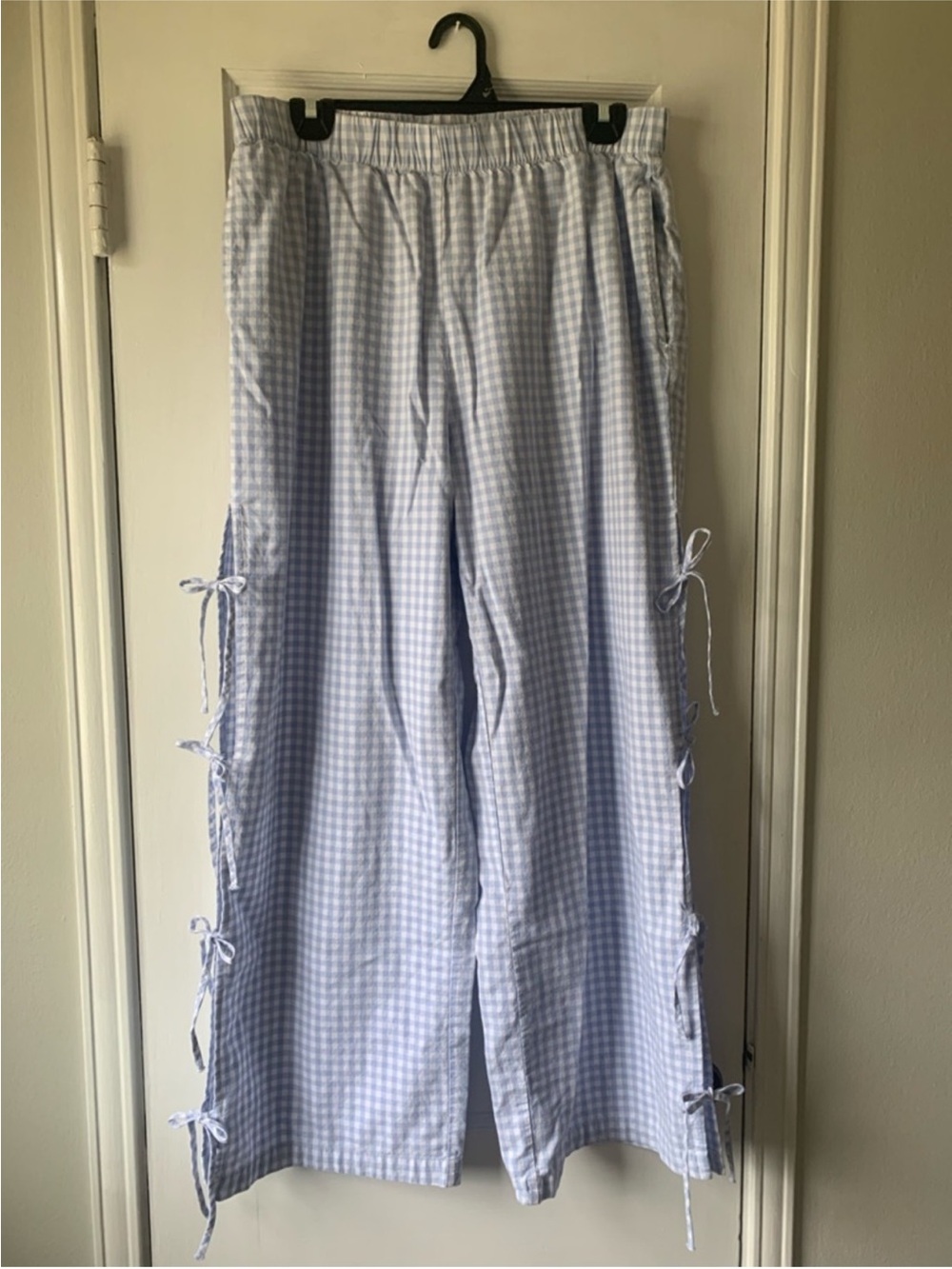 Sincerely Jules Soft Baby Blue
Gingham Wide Leg Side Bow Tie
Pants XL - Picture 2 of 16